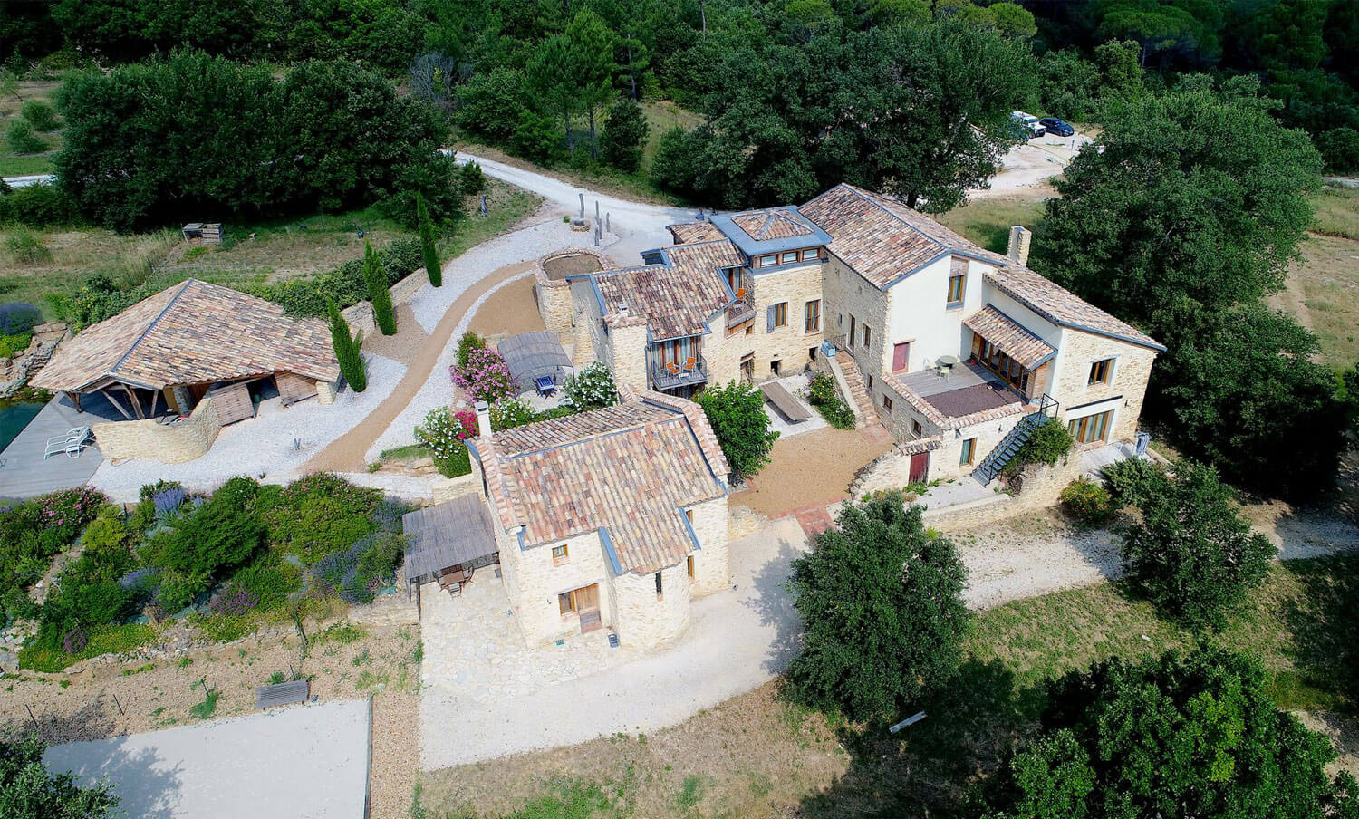 Ferienhaus Vermietung im Gard, Frankreich -Landhausaltes-stein-landhaus